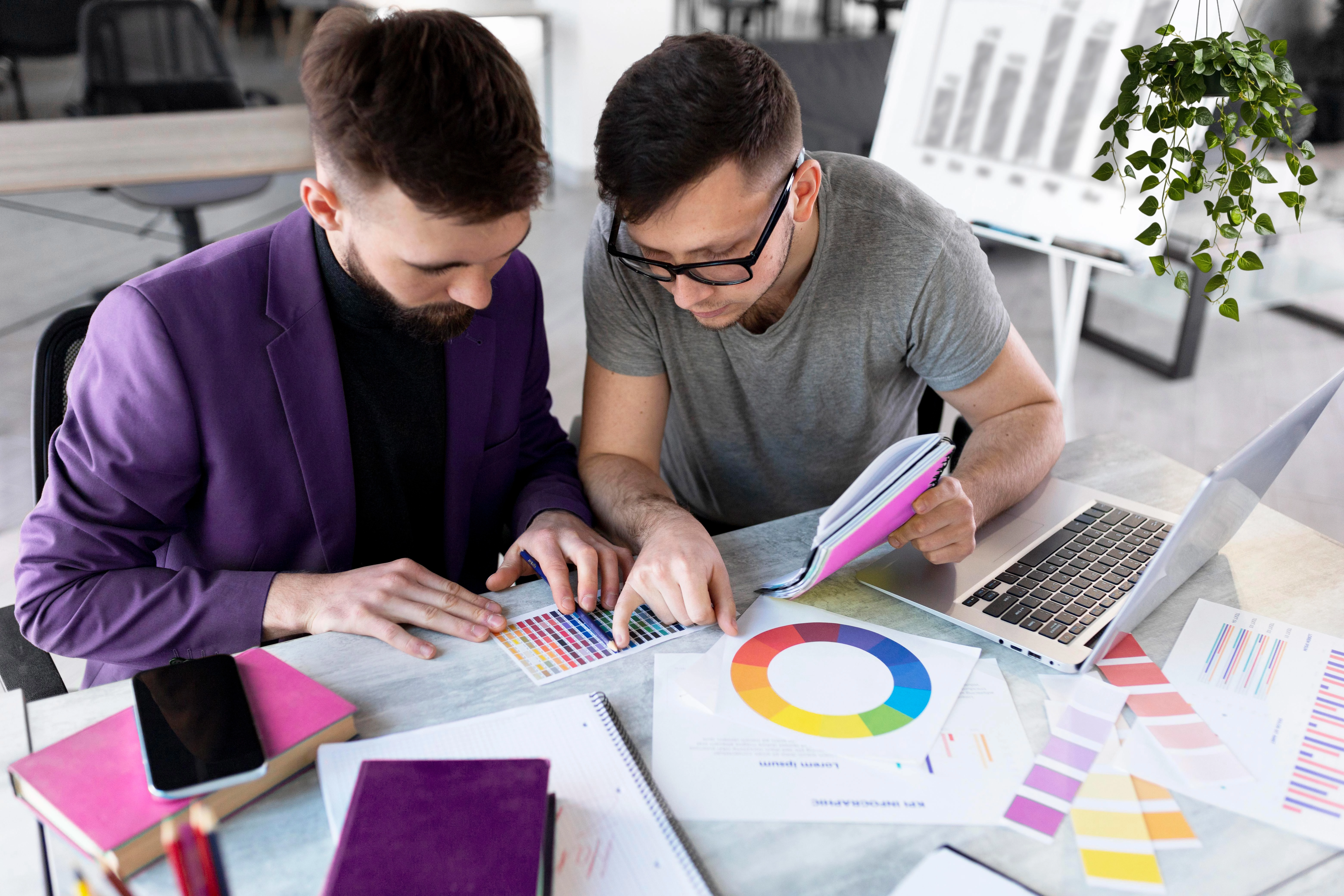 Branding y diseño - desarrollo de brief - Digimedia.webp Branding, Diseño gráfico, Identidad visual, Desarrollo de marca, Manual de marca, Brief creativo, Comunicación visual, Estrategia de marca, Diseño corporativo, Posicionamiento